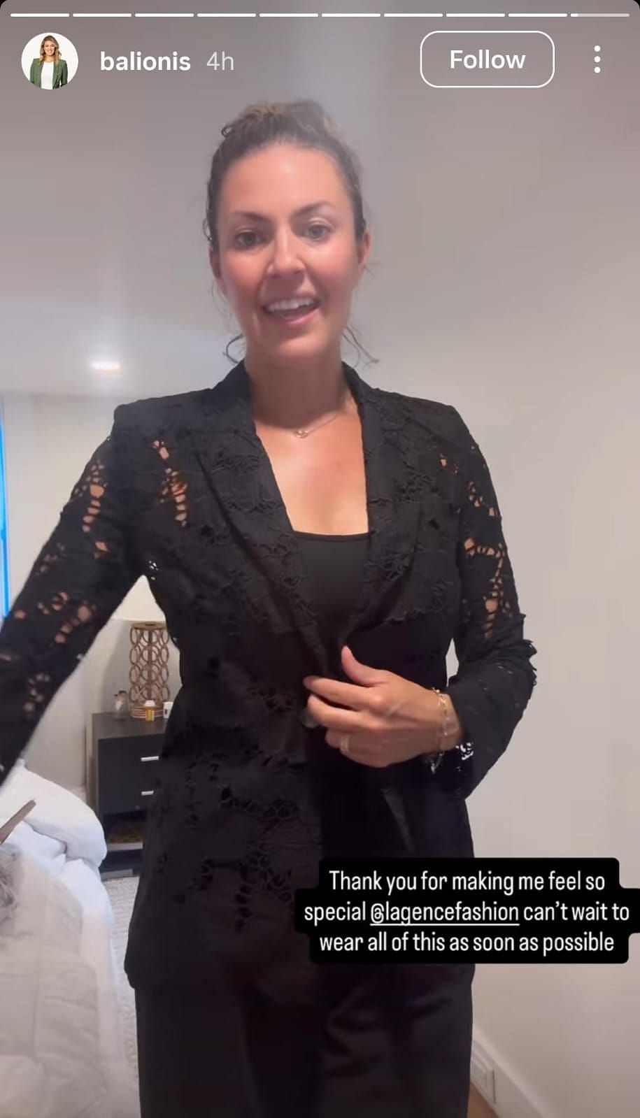Amanda Balionis' status (via @balionis/IG)
